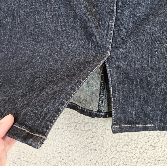 Kut From The Kloth Dark Blue Denim, Jean Skirt Sz 8. - Picture 9 of 10